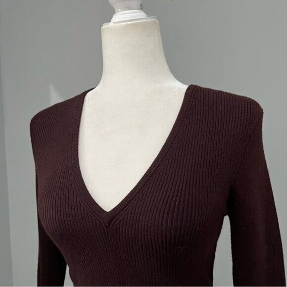 NEW BCBGMaxAzria Longline Ribbed Belted V Neck Fitted Layering Sweater S NWT - Picture 2 of 16
